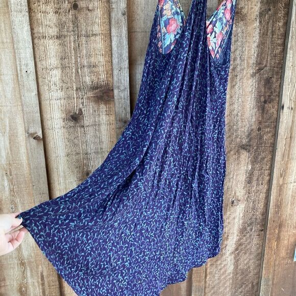 ASTR The Label Floral Midi Vneck Hi-low Boho Dress - Picture 9 of 11